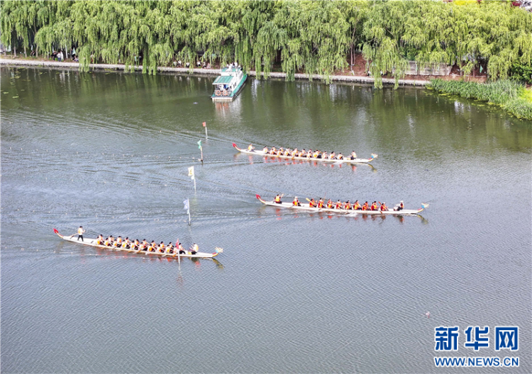 江苏泰州：赛龙舟 迎端午_fororder_20250529_092611_003