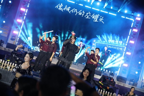 淮安方特“复古风情节”盛夏狂欢正酣 暑期特惠欢乐再续_fororder_图片6_副本