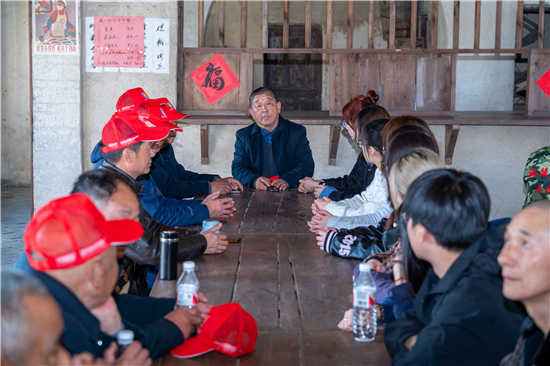 泰州海陵红旗街道开展“探寻红色印记·传承铁军精神”红色研学活动_fororder_图片3