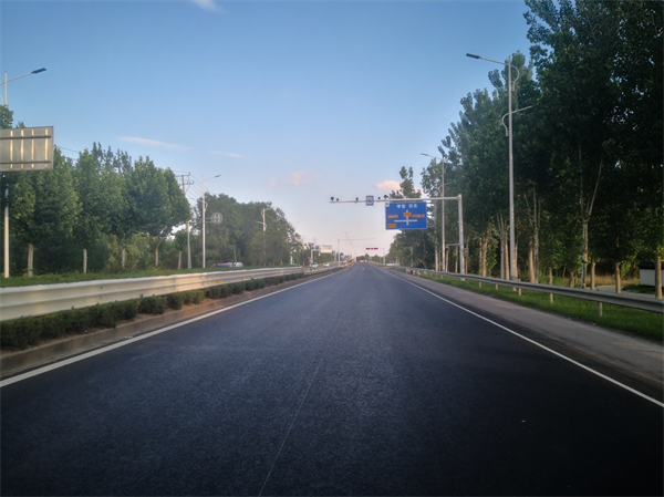 徐州丰县254省道“战高温”：一线职工无畏“烤”验 公路修复养护工程顺利完工_fororder_14