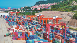 连云港中吉乌班列单月发运量首破500车
