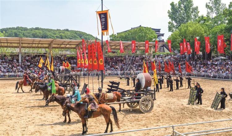“苏超”热带动锡城旅游热_fororder_eff29502-9dad-48b9-b4d4-544fe0754b85
