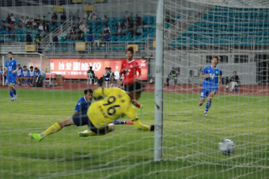 首战告捷！南通队2-1战胜南京队_fororder_图片 2