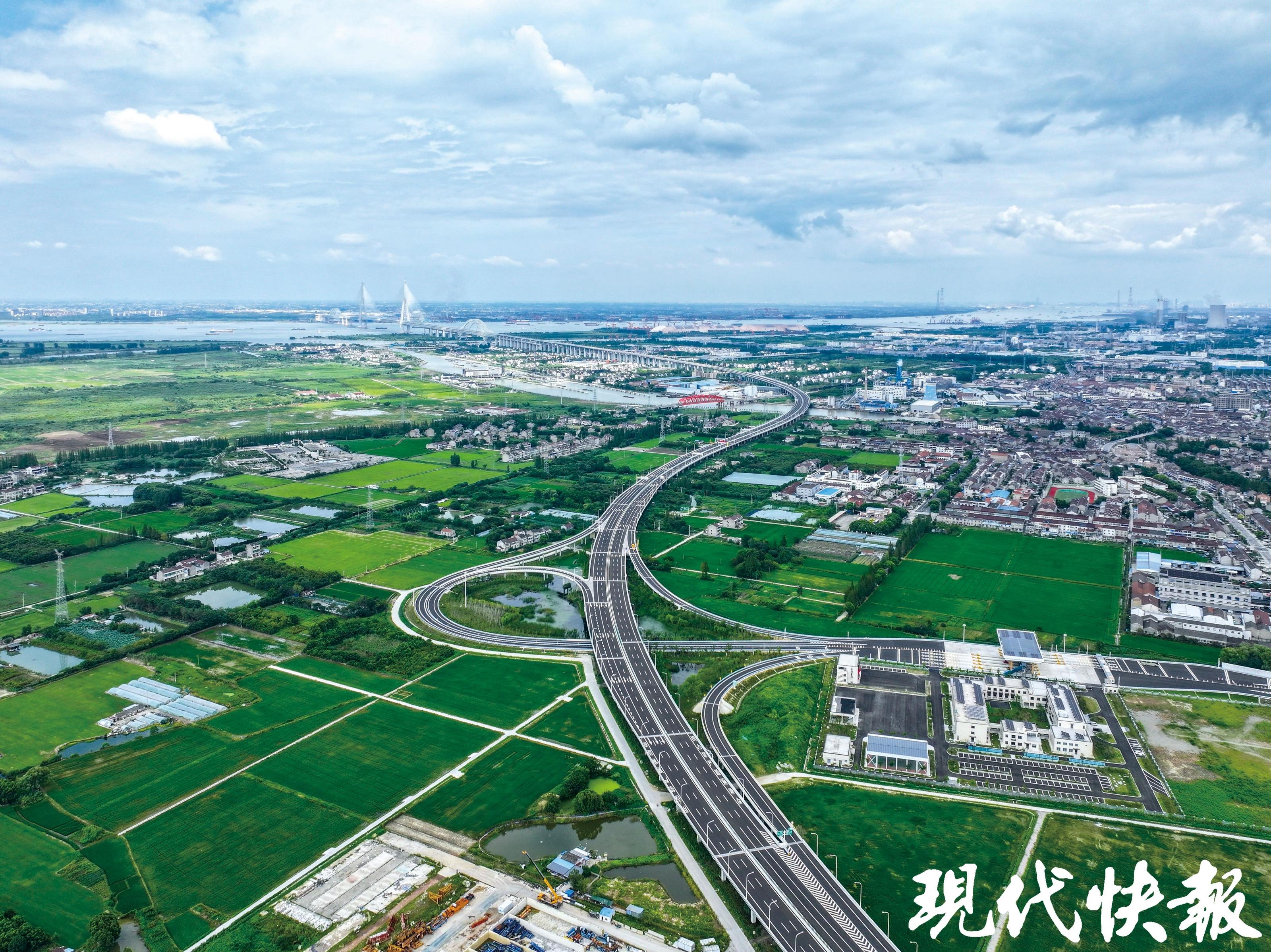 又一座世界级大桥建成！常泰长江大桥通车，常泰两地20分钟直达