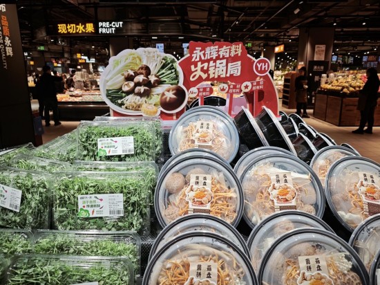 永辉超市“胖东来模式”盐城二店试营业 双店联动打造品质消费新体验_fororder_图片 2