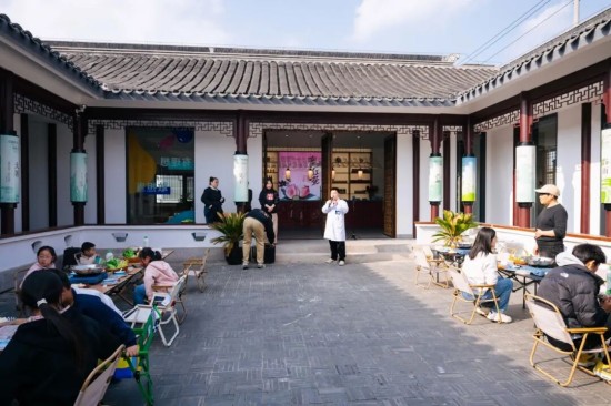 盐城东台市五烈镇:春假特色实践 激活青少年成长“第二课堂”