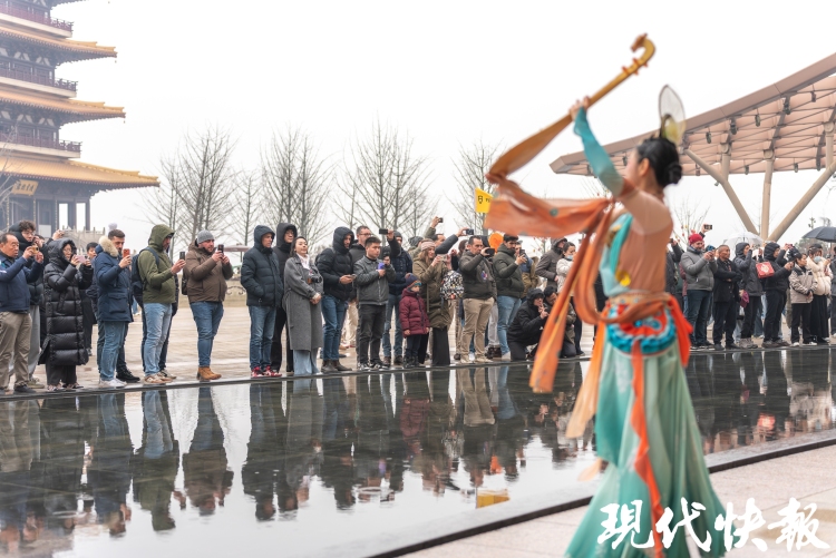 500人入境大团打卡南京“文化破壁”之旅，入境游市场量质齐升_fororder_20260127_093324_001