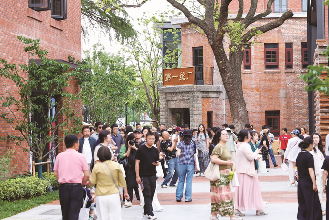 诗意生活与产业集聚相得益彰 百年丝厂焕新背后的人文经济学观察