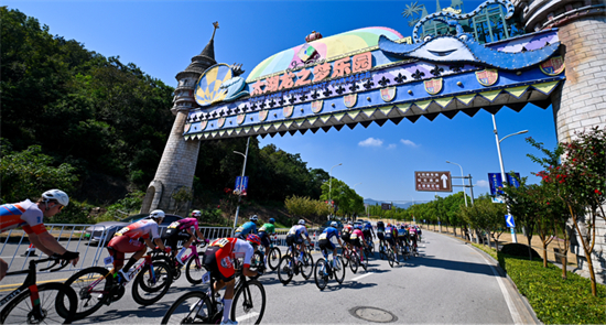 全新賽段 風阻拉滿!2026環太湖賽長興太湖9號公路環湖賽熱血開賽