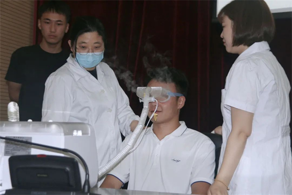 泰州市中医院走进江苏农牧科技职业学院_fororder_13
