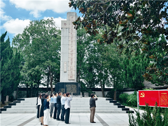 南通大学外国语学院深耕红色沃土 以党建融合赋能乡村振兴新实践_fororder_图片11