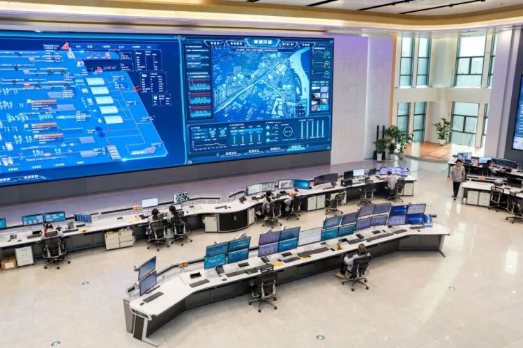 42米巨屏里的江北