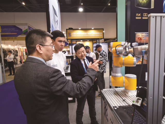 共谋发展机遇 共享丝路繁荣 2025江苏（阿斯塔纳）进出口商品展览会举行_fororder_20250613_093235_005