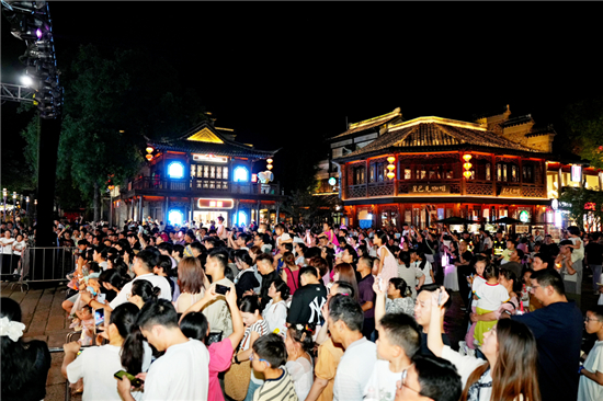 助力人文温度与经济活力“双向奔赴” 2025南京艺术节圆满落幕_fororder_图片15