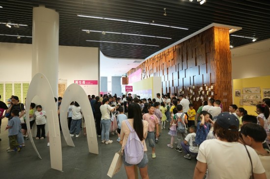 人之成长，亦以汲取新知为本 南京“再生长”书画盛会受青睐_fororder_图片 4