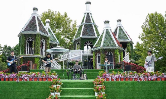 青春赋能文旅 2025荷兰花海“青春花YOUNG”大学生音乐会书写城市活力答卷_fororder_图片 1