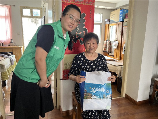 盐城亭湖区燕舞康养送清凉 入户关怀暖人心_fororder_图片11