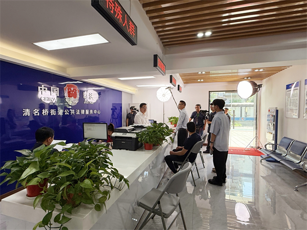 无锡梁溪“调解+普法”微短剧《钢的困局》开机_fororder_3