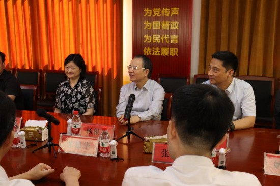 江苏省人大常委、代表工委主任杨根平一行来南通调研兴东街道人大代表之家​_fororder_图片 1