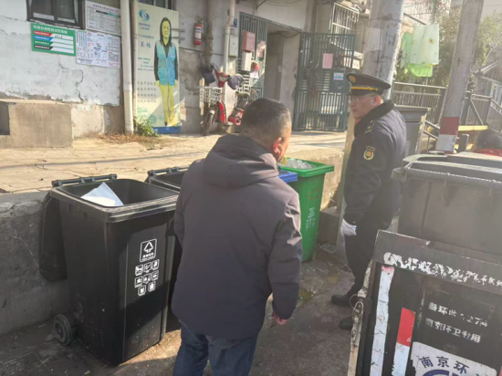 南京市秦淮区朝天宫街道多措并举推进垃圾分类专项整治_fororder_图片 2