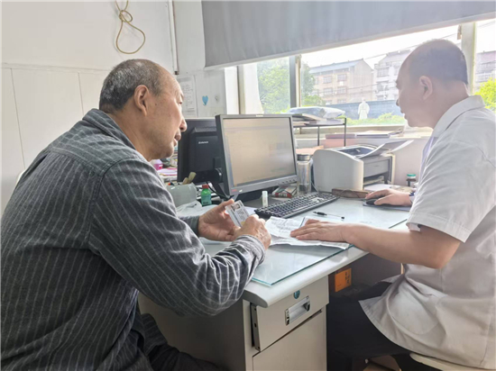 泰州泰兴珊瑚：为500多名企业退休职工提供爱心免费体检服务_fororder_图片9