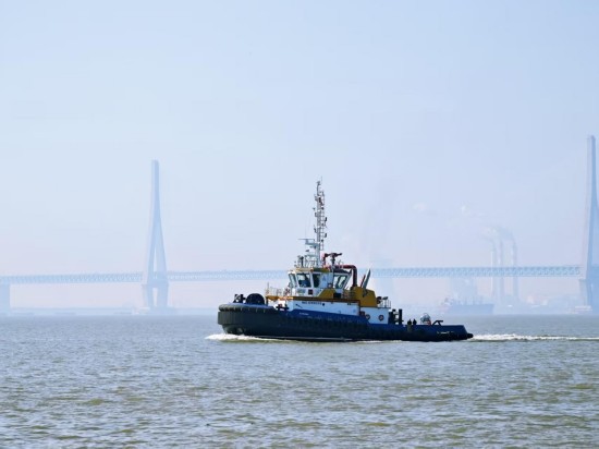 出江入海顺利航 南通交通执法内河首艘试航船完成首秀