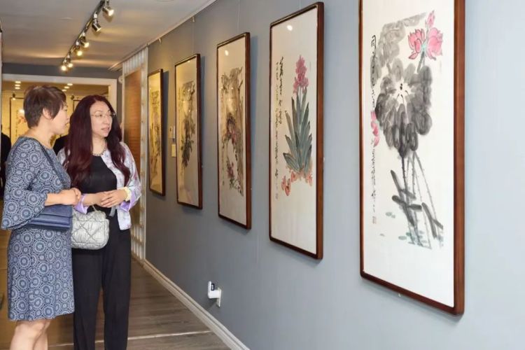 “家园——翟优&樊蕾伉俪中国画展”在加拿大多伦多启幕_fororder_20250826_113929_009