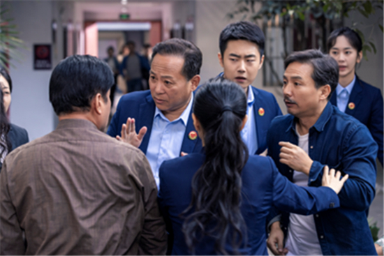 “调解小队F4”破解社会难题 网剧《司法所里的故事》掀收视热_fororder_图片7