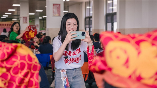 传递必胜信念 必胜客以佳肴为墨续写青春逐梦能量_fororder_图片4