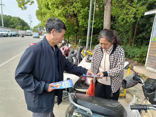 泰州海陵：银龄力量激活基层治理新动能_fororder_5