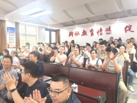 国防理论进校园 “微防”本领师者传 南通海门四甲中学“奏响强国音”_fororder_图片 3