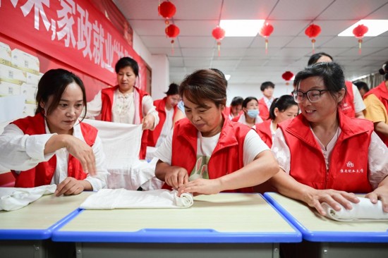 进课堂即上岗 淮安清江浦“定制技能”让就业触手可及_fororder_图片 3