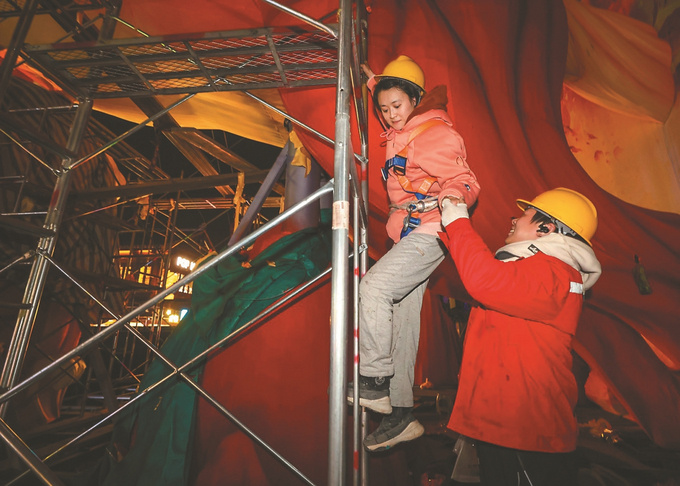 南京秦淮“飞马”亮灯记_fororder_20260115_093103_012