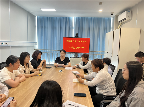 泰州姜堰张甸：妇联牵线搭“健康桥” 织牢妇女健康“防护网”_fororder_图片1