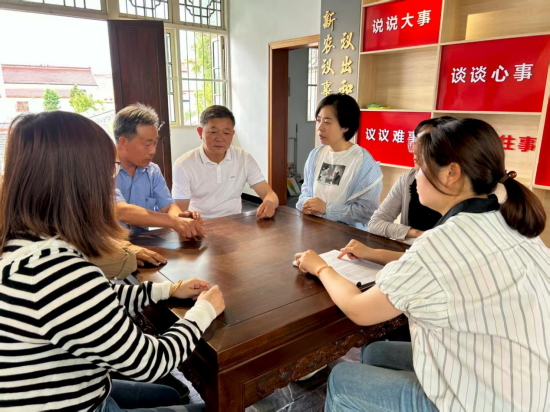 泰州市罡杨镇法治清泉润花乡 产业复苏振乡村_fororder_图片 2