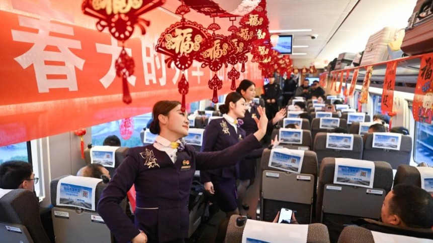 新春走基层｜车厢里的新春年味