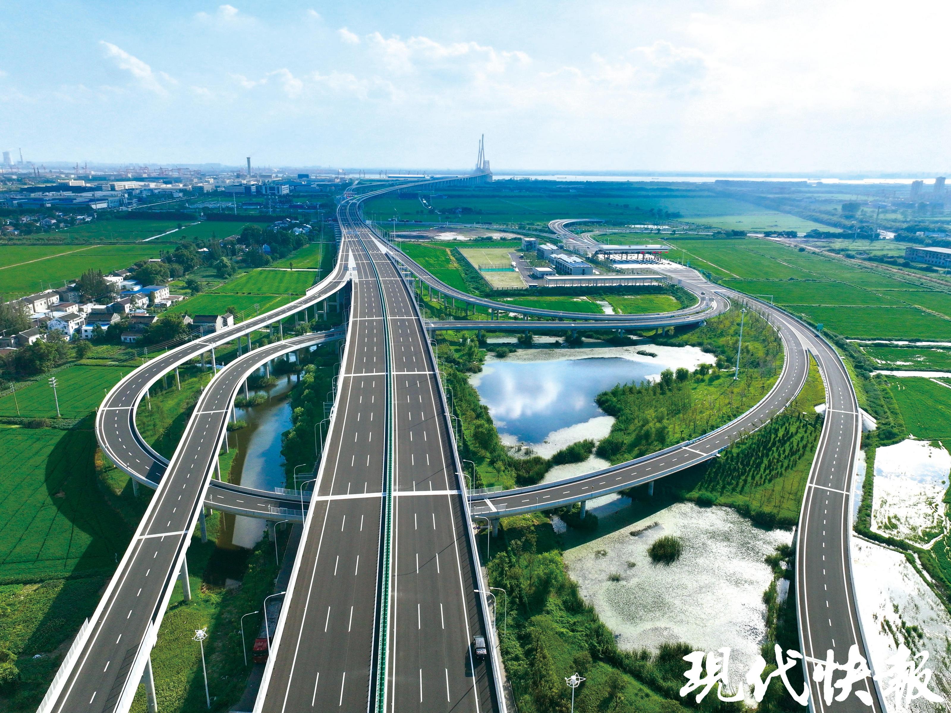 又一座世界级大桥建成！常泰长江大桥通车，常泰两地20分钟直达