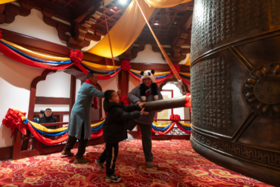 千年钟声叩响新岁 牛首山以传统民俗与现代科技奏响跨年文化乐章_fororder_IMG_1455