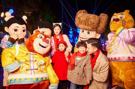 徐州方特乐园:新春特惠迎骏马,汉风年味正办肆