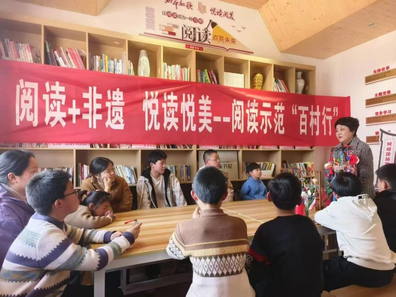 南通如皋九华镇赵元村开展“阅读+绒花”文化体验活动_fororder_图片4