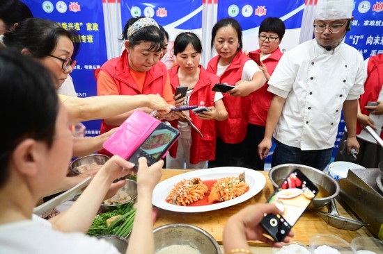 进课堂即上岗 淮安清江浦“定制技能”让就业触手可及_fororder_图片 7
