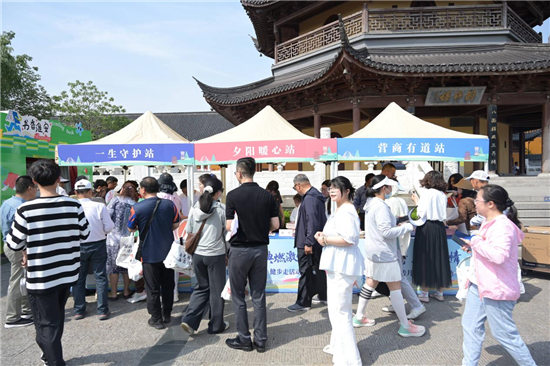 淮安市清江浦区：边走边学 这场普法活动因“典”精彩_fororder_图片12