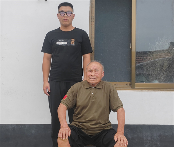 南通海安：血脉传承报国志 矢志强军在今朝_fororder_4