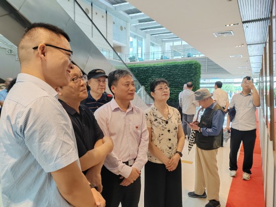 南通市举办老干部书画展庆祝建党105周年
