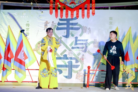 从“看客”到“主角” 南京“今熙有戏”沉浸式夜游激活传统戏曲魅力_fororder_图片 2