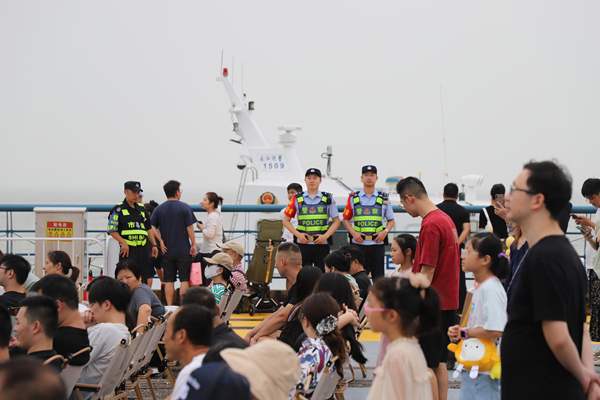 江畔文旅热、“警”色浓 长航南通公安多维筑牢国庆平安防线_fororder_13