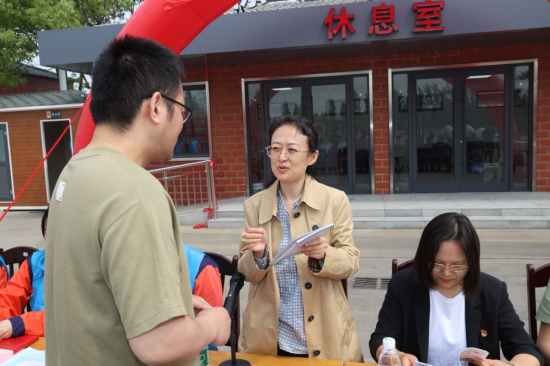 徐州市公路中心开展民法典宣传暨法律服务进工地活动_fororder_图片 2