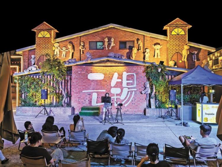 无锡：逛夏日夜市 看人间烟火_fororder_fd7f676c-96c7-4b49-bd2d-895b74b31c05