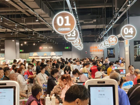 南京江宁万达广场店开业 永辉超市胖东来模式调改交出100店答卷_fororder_图片 3