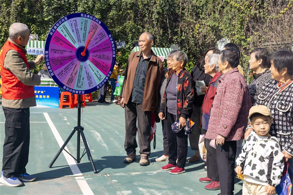 泰州海陵：银龄力量激活基层治理新动能_fororder_6